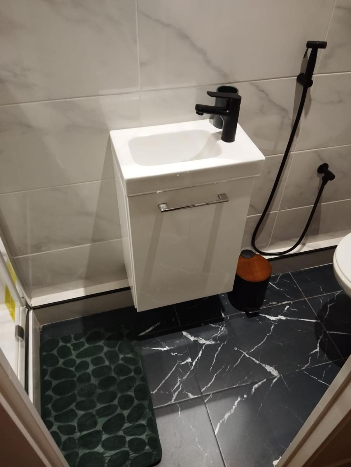 Chambre Verte Proche De Stade De France Pierrefitte-sur-Seine Luaran gambar